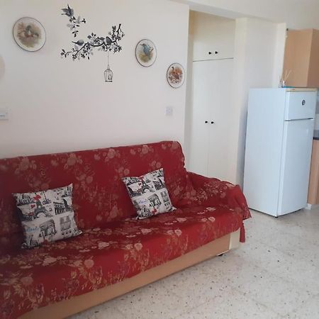 Georgees Latchi Apartment Полис Екстериор снимка
