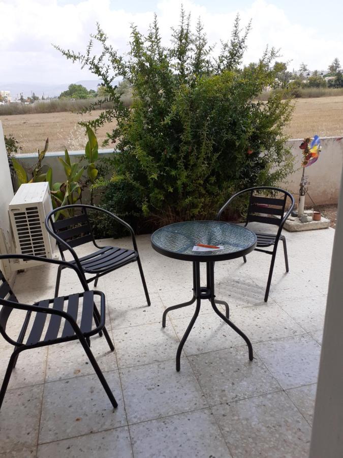 Georgees Latchi Apartment Полис Екстериор снимка